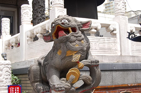 横浜中華街 関帝廟の狛犬