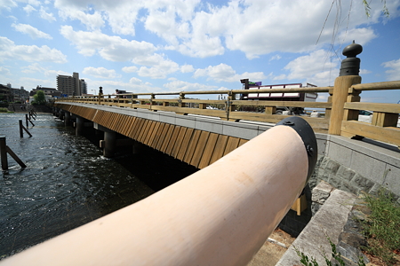 宇治橋