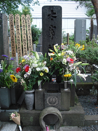 太宰治の墓