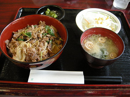 0921前沢ＳＡにて前沢牛丼