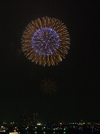 090801-大桟橋 花火 (137)