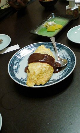 勢いで頼んだオムｗみんなに振り分けｗ