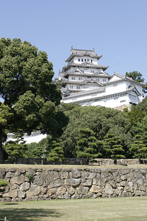 姫路城・三の丸広場（武蔵野御殿跡）から - 12