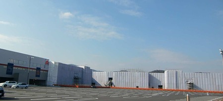 鹿島町計画(仮称) 2011年春開業予定で建設中-221220-2