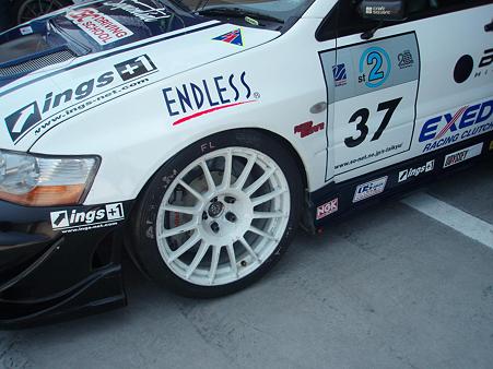 4車
