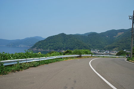 三方上中郡若狭町世久見の現道