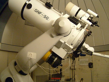 国立天文台の望遠鏡